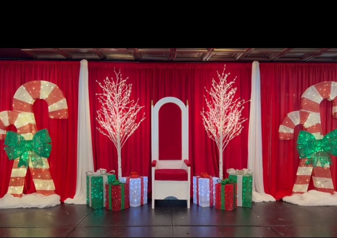 Location de décor de Noël pour centre commercial ou entreprise à Montréal