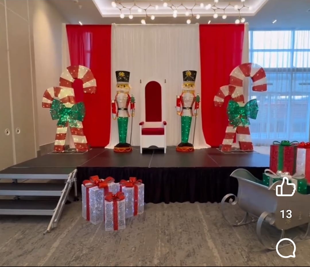 Location de décor de Noël pour centre commercial ou entreprise à Montréal