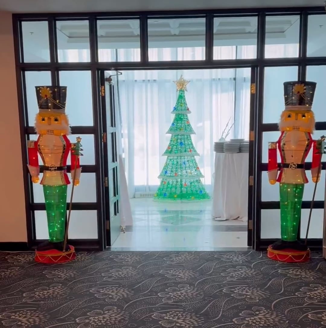 Location de décor de Noël pour centre commercial ou entreprise à Montréal